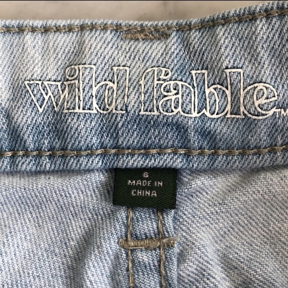 WILD FABLE Light Wash Mom Jeans Size 6 - Picture 14 of 16